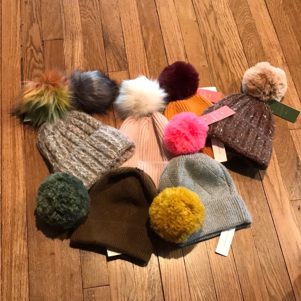 Hat and Pom Top